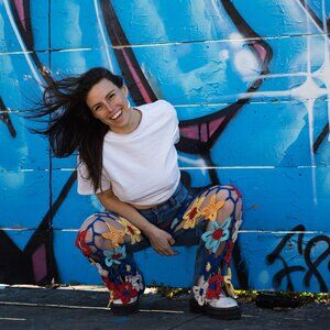 Meet your Posher, Elizabeth